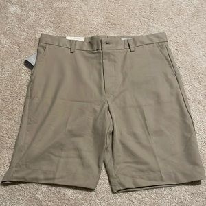 Greg Norman 34 shorts new with tags